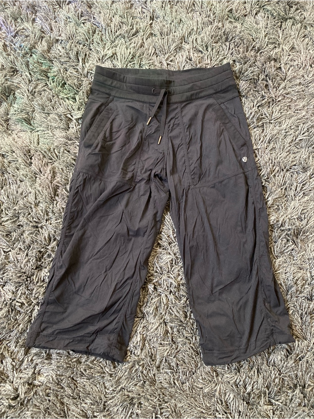 Lululemon dance studio crop pants
